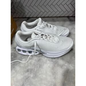 Nike Air Max Dn White Men’s 9 FJ3145-102 Running Shoes Sneaker Triple White